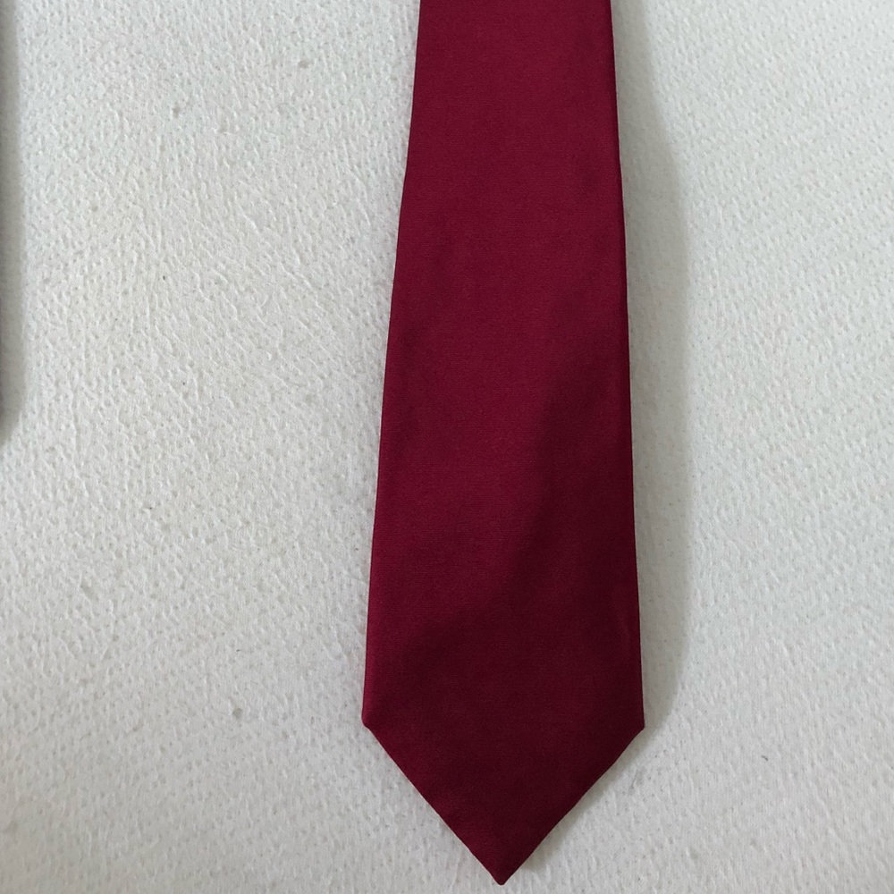 Brooks Brothers Makers 100% Silk Tie